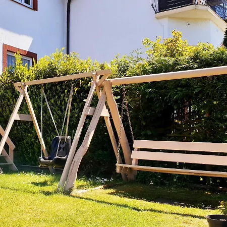 Piaf 홈스테이 레왈