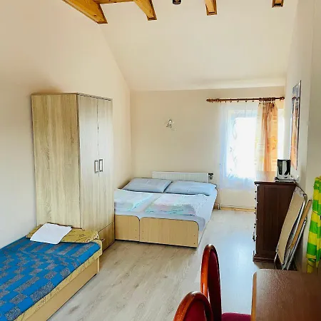 Homestay Piaf *