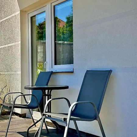 Piaf 홈스테이 레왈