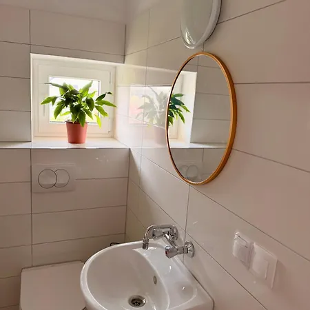 Piaf Homestay szállás